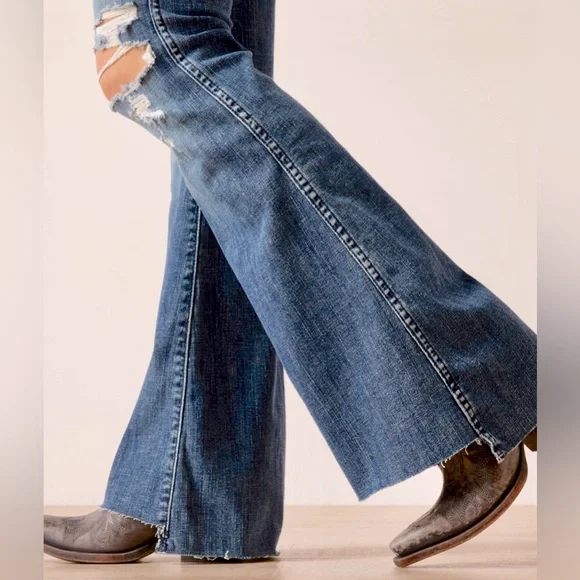 NWT Ariat High Rise Thea Flares Jeans Sz 27R - Picture 7 of 16